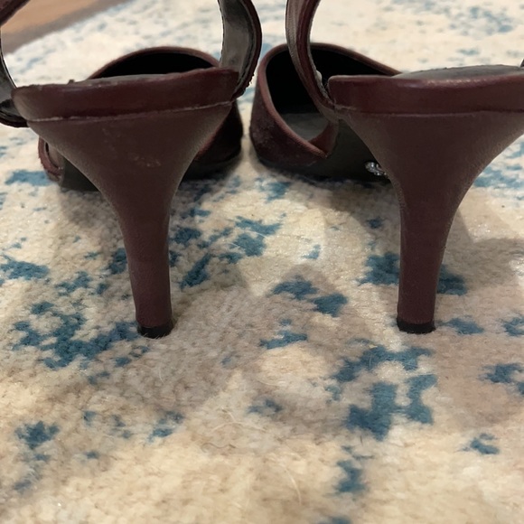 Simply Vera Wang heels size 7.5 Medium - Picture 2 of 10